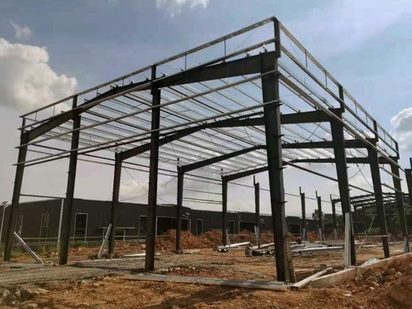_steel_frame_warehouse_construction